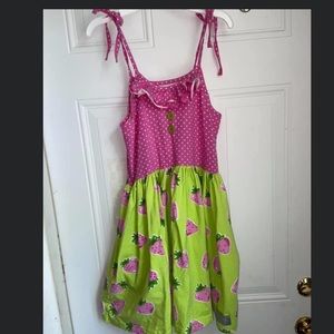 Eleanor Rose, 10-12, VGUC